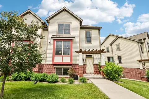2665 Castle Rock Dr, Fitchburg, WI 53711