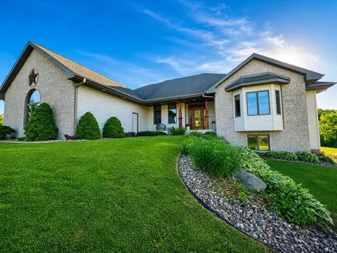 1825 Bringold Dr, Verona, WI 53593