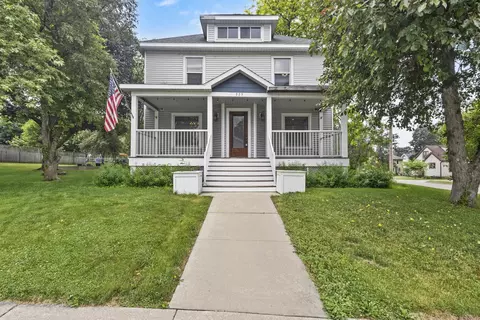 325 S Bridge St, Markesan, WI 53946