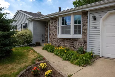 4211 Wilshire Ln, Janesville, WI 53546