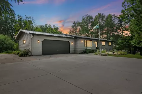 n1544 Poeppel Road, Fort Atkinson, WI 53538