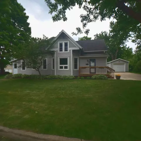 238 W School St, Belleville, WI 53508