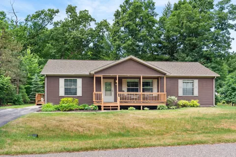 303 Berry Ln, Wisconsin Dells, WI 53965