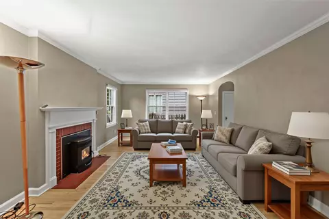 4138 Hiawatha Dr, Madison, WI 53711
