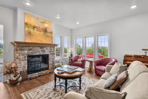 Living - 364 Drumlin Loop, Ripon, WI 54971 photo 1 of 1