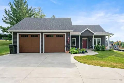Exterior - 364 Drumlin Loop, Ripon, WI 54971 photo 5 of 16