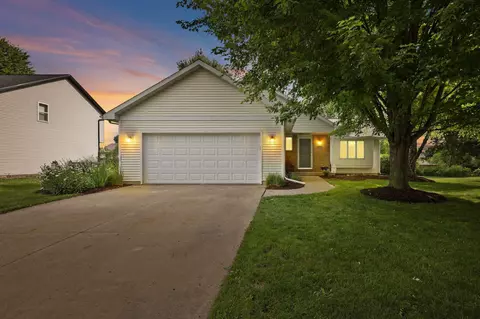 632 Grandview Dr, Sun Prairie, WI 53590