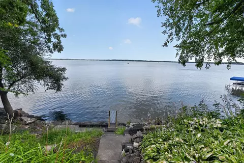 3218 Aalseth Ln, Stoughton, WI 53589