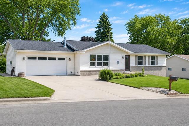 929 4th St, Monroe, WI 53566