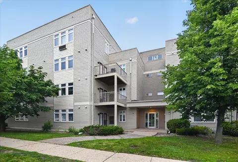 8206 Starr Grass Dr #204, Madison, WI 53719