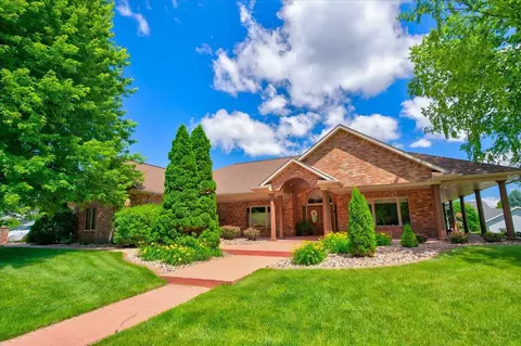 2424 St Albert The Great Dr, Sun Prairie, WI 53590