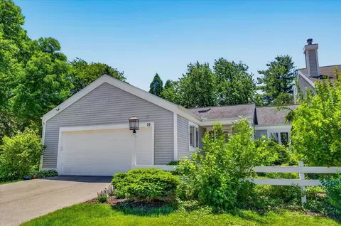 15 Oak Creek Trl, Madison, WI 53717