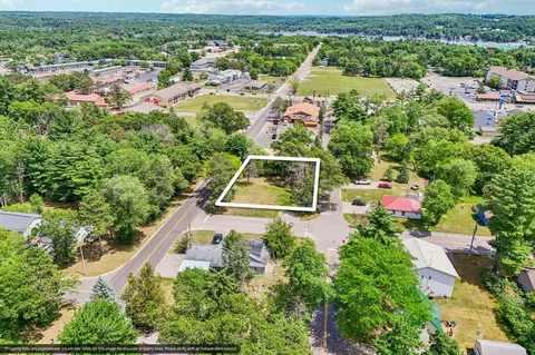 940 Parkway Dr, Wisconsin Dells, WI 53965