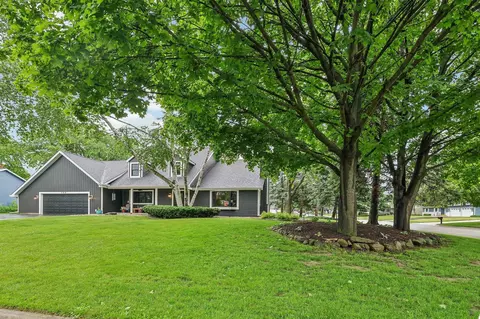 740 Glenwood Ct, Jefferson, WI 53549