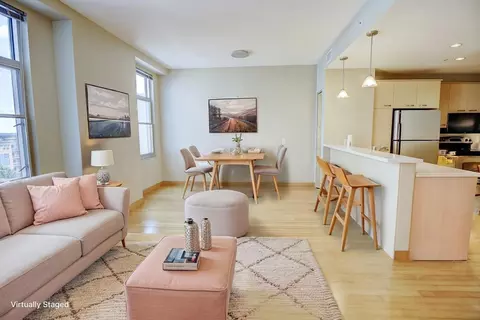 309 W Washington Ave #606, Madison, WI 53703