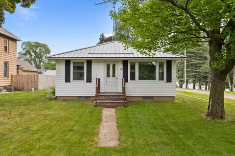 137 S Vine St, Kingston, WI 53939