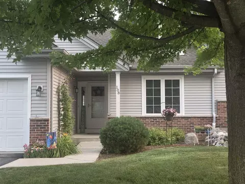 108 Sarahs Way, Sheboygan Falls, WI 53085