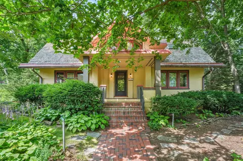 1210 Sweetbriar Rd, Madison, WI 53705