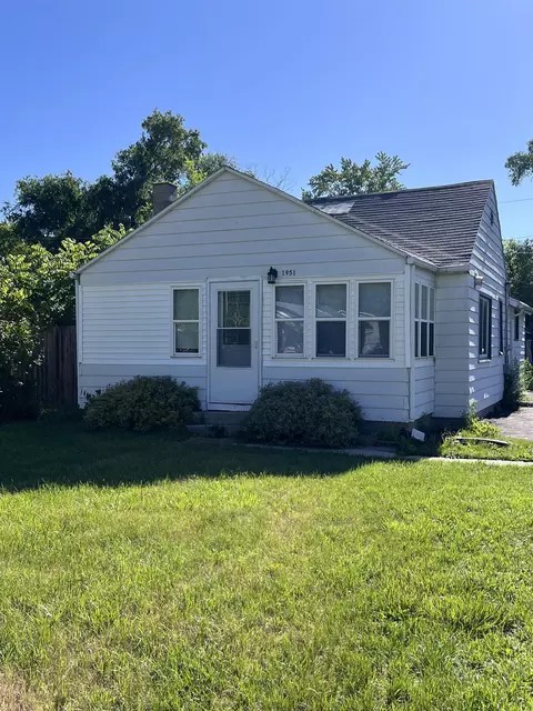 1951 S Cottage Ave, Beloit, WI 53511