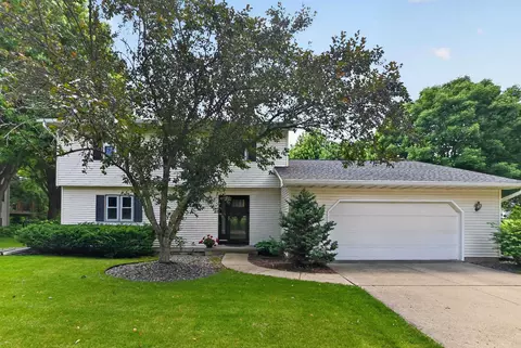 5651 Byrneland St, Fitchburg, WI 53711