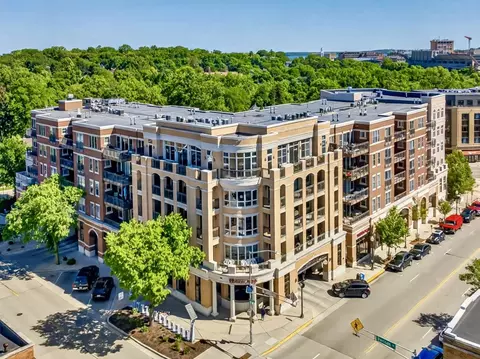 1802 Monroe St #401-02, Madison, WI 53711