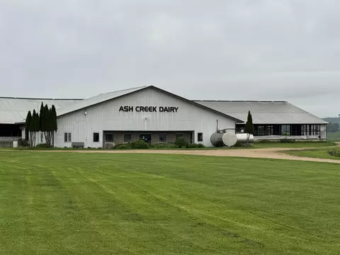 28798 County Hwy Tb Rd, Richland Center, WI 53581