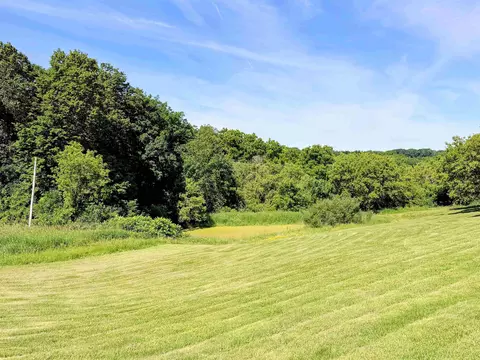 Exterior - 303 Booth Ln, Mcgregor, IA 52157 photo 14 of 14