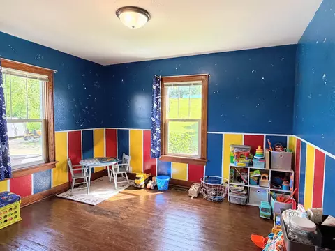 Bedroom - 303 Booth Ln, Mcgregor, IA 52157 photo 1 of 6