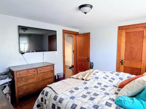 Bedroom - 303 Booth Ln, Mcgregor, IA 52157 photo 3 of 6