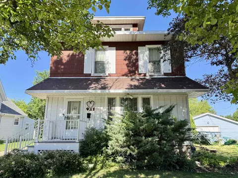 921 Cornelia St, Janesville, WI 53545