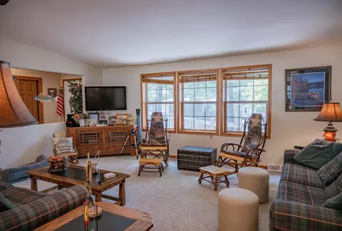 Living - 5 Deer Run, Mauston, WI 53848 photo 2 of 3