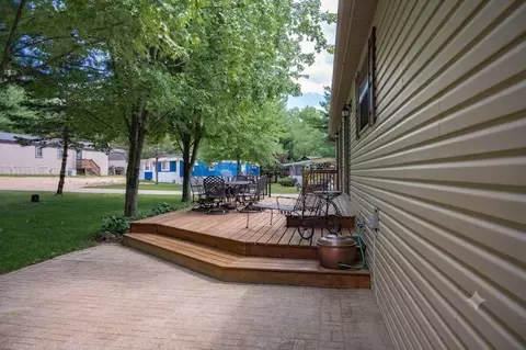 Exterior - 5 Deer Run, Mauston, WI 53848 photo 3 of 11