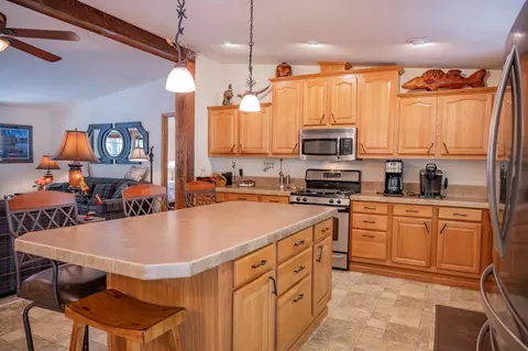 Kitchen - 5 Deer Run, Mauston, WI 53848 photo 3 of 3