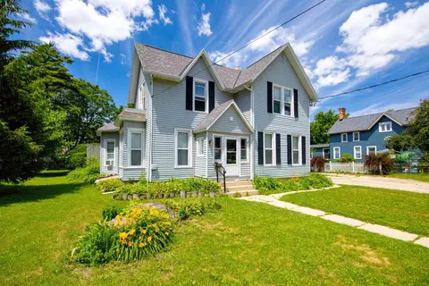 334 Grove St, Fort Atkinson, WI 53538