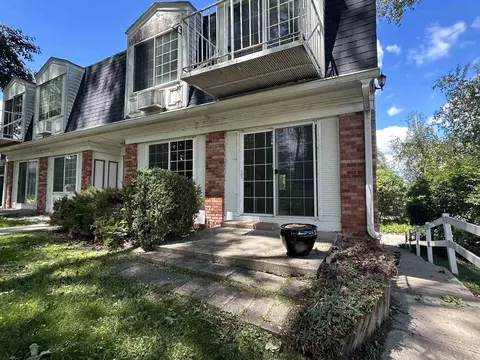 2162 Allen Blvd #1, Middleton, WI 53562