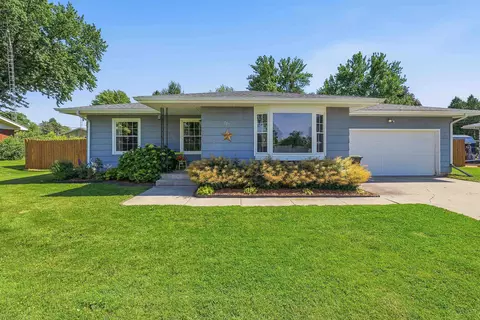 705 Denning Ave, Beaver Dam, WI 53916
