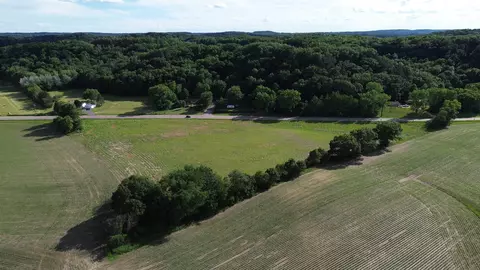 W4642 Highway 12 And 16, Mauston, WI 53948