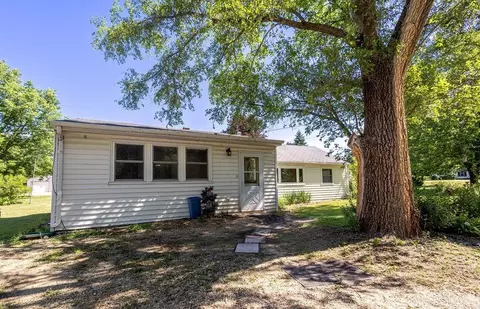 2160 S Afton Rd, Beloit, WI 53511