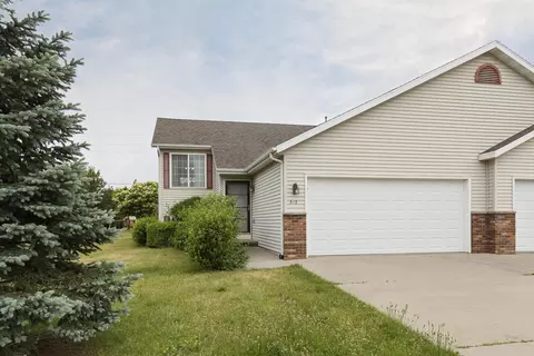 513 Reena Ave, Fort Atkinson, WI 53538