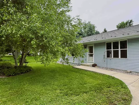 1321 E Road One Rd, Edgerton, WI 53534