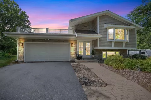 2321 Gold Dr, Fitchburg, WI 53711