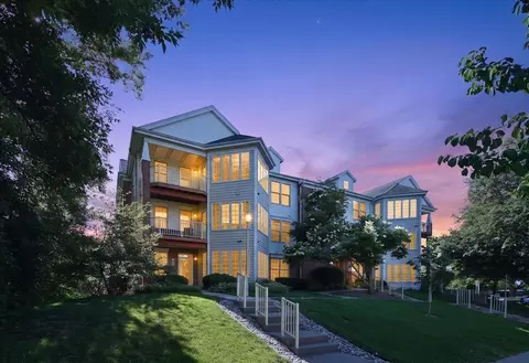 222 Shato Ln, Monona, WI 53716