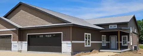 3731 Newcastle Dr #29, Janesville, WI 53546