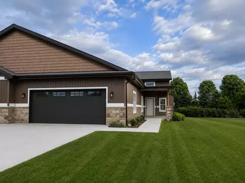 3731 Newcastle Dr #29, Janesville, WI 53546