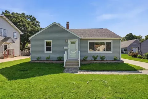 4714 Rothman Pl, Monona, WI 53716