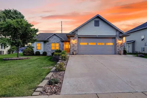 2017 W Milwaukee St, Stoughton, WI 53589