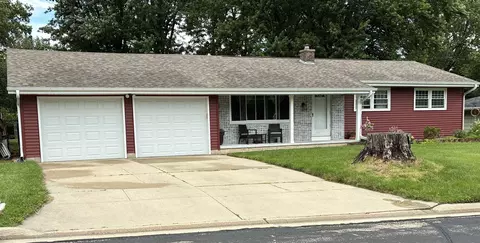 916 Kriedeman Dr, Stoughton, WI 53589