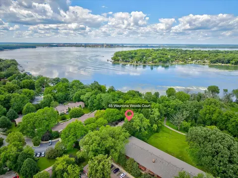 65 Waunona Woods Ct, Madison, WI 53713