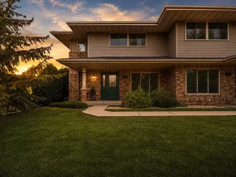 120 Meadowside Dr, Verona, WI 53593
