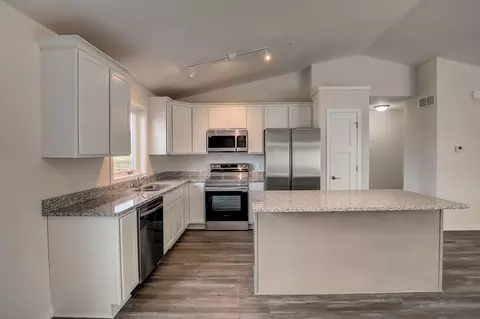 37 Rock River Dr, Edgerton, WI 53589